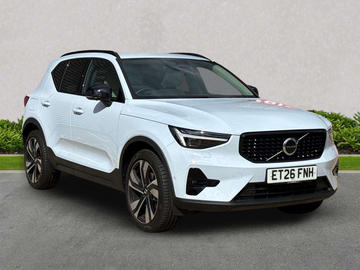 VOLVO XC40 ESTATE 2.0 B4P Ultra Dark 5Dr Auto