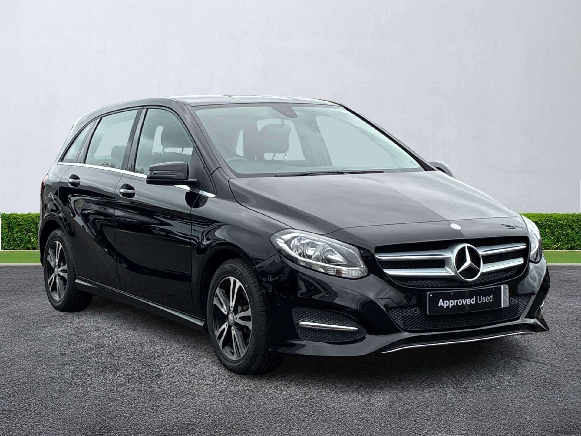2016 MERCEDES B CLASS DIESEL HATCHBACK 2016 B180D SE EXECUTIVE 5DR AUTO FULL MERCEDES SERVICE HISTORY... photo