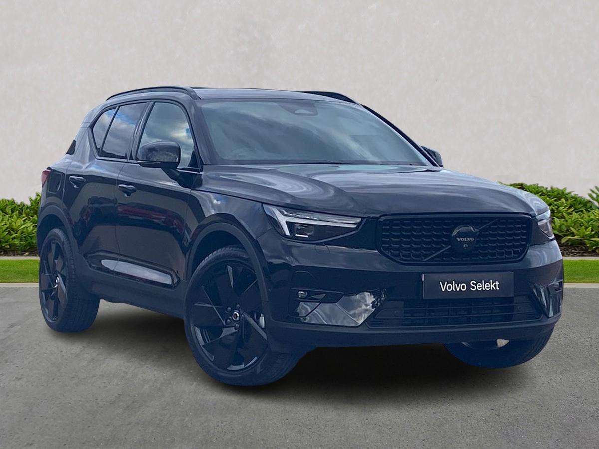 VOLVO XC40 ESTATE 2.0 B4P Plus Pro Black Edition 5Dr Auto