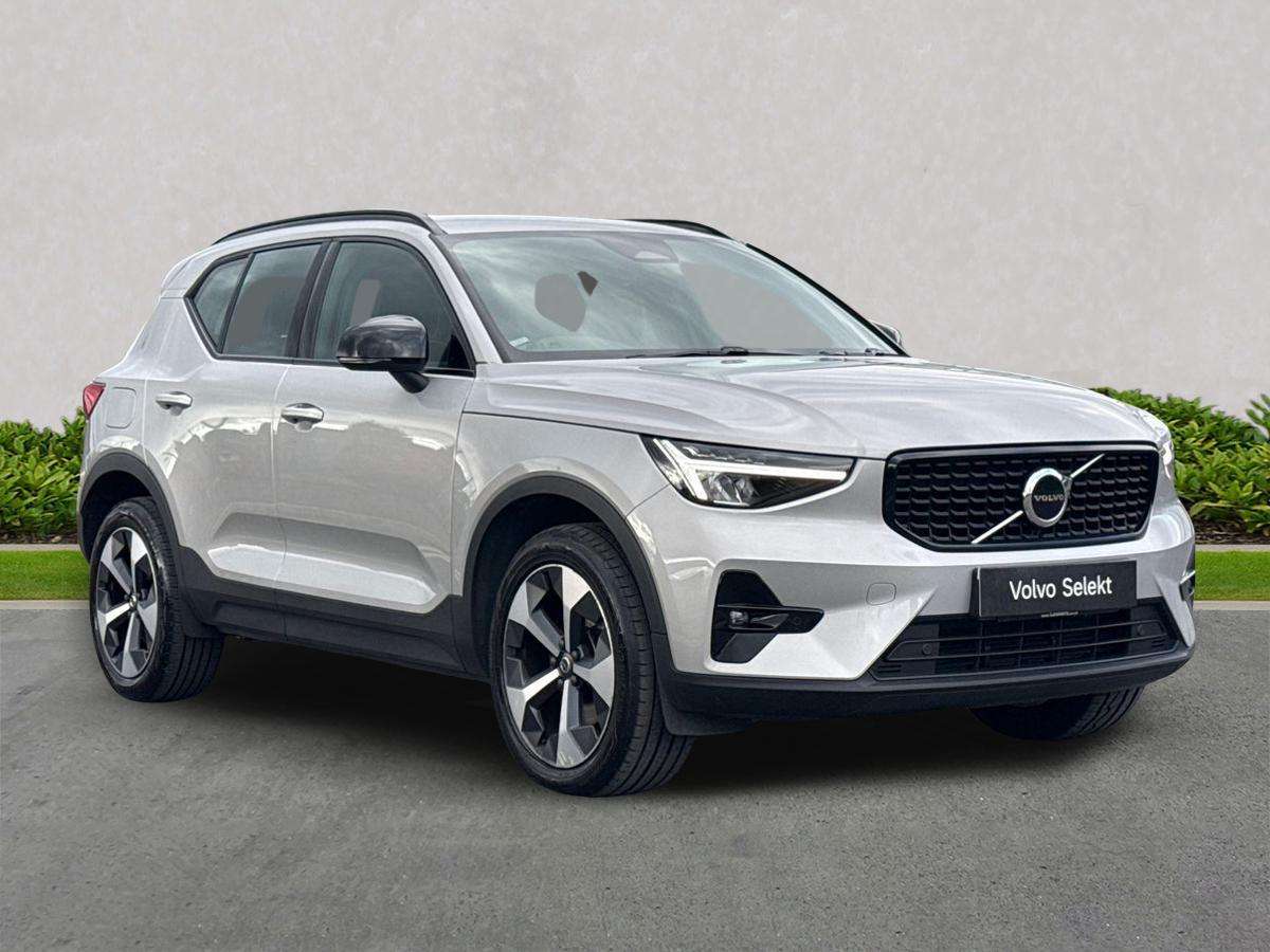 VOLVO XC40 ESTATE 2.0 B3P Plus Dark 5Dr Auto