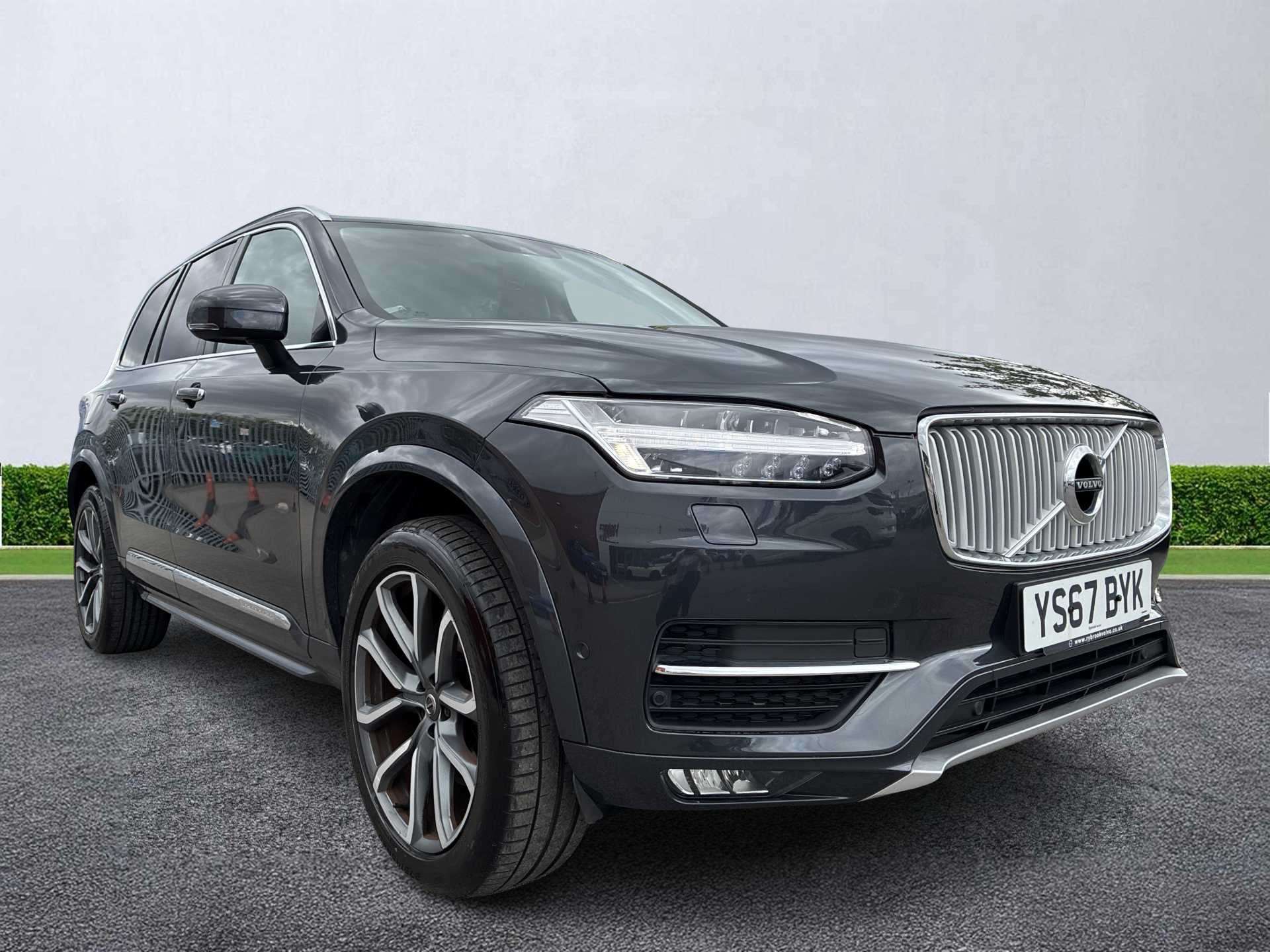 2017 VOLVO XC90