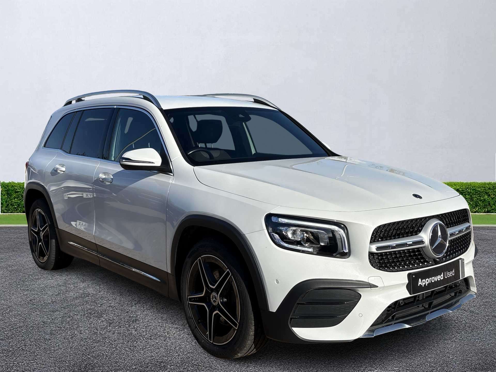 MERCEDES-BENZ GLB ESTATE GLB 200 AMG Line Executive 5dr 7G-Tronic