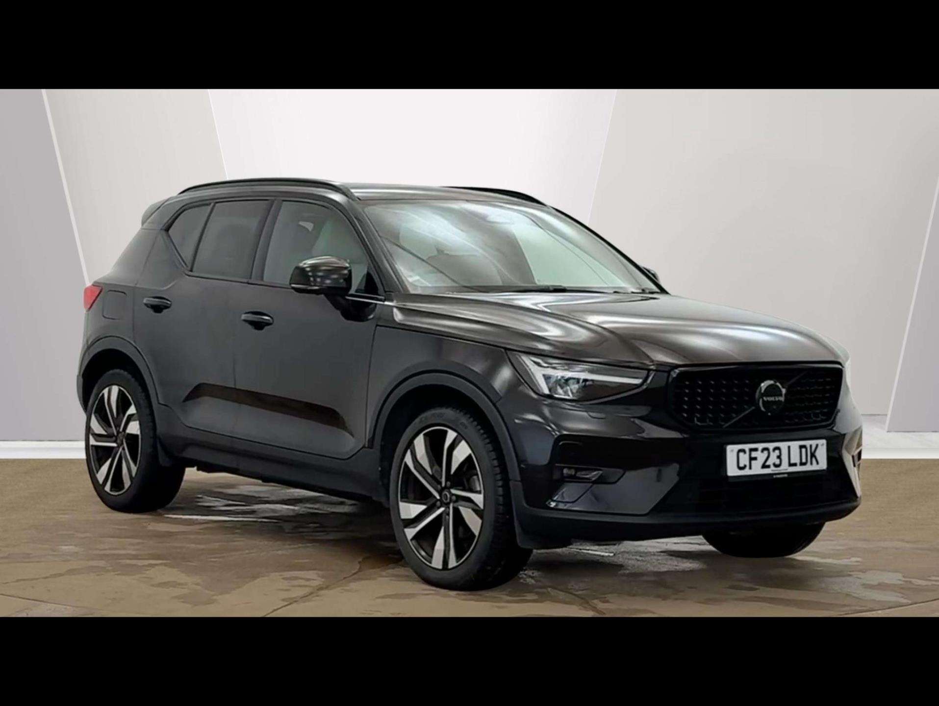 VOLVO XC40 ESTATE 2.0 B4P Ultimate Dark 5Dr Auto