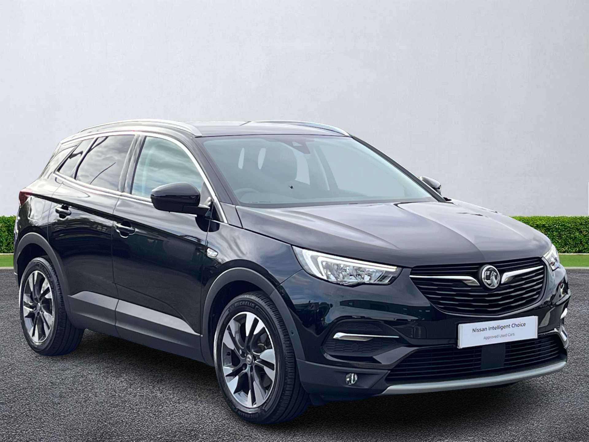 VAUXHALL GRANDLAND X HATCHBACK 1.2 Turbo Sri Nav 5Dr