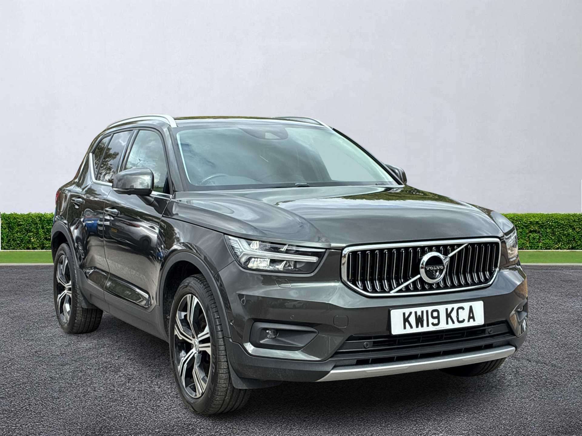 VOLVO XC40 DIESEL ESTATE 2.0 D4 [190] Inscription Pro 5Dr Awd Geartronic