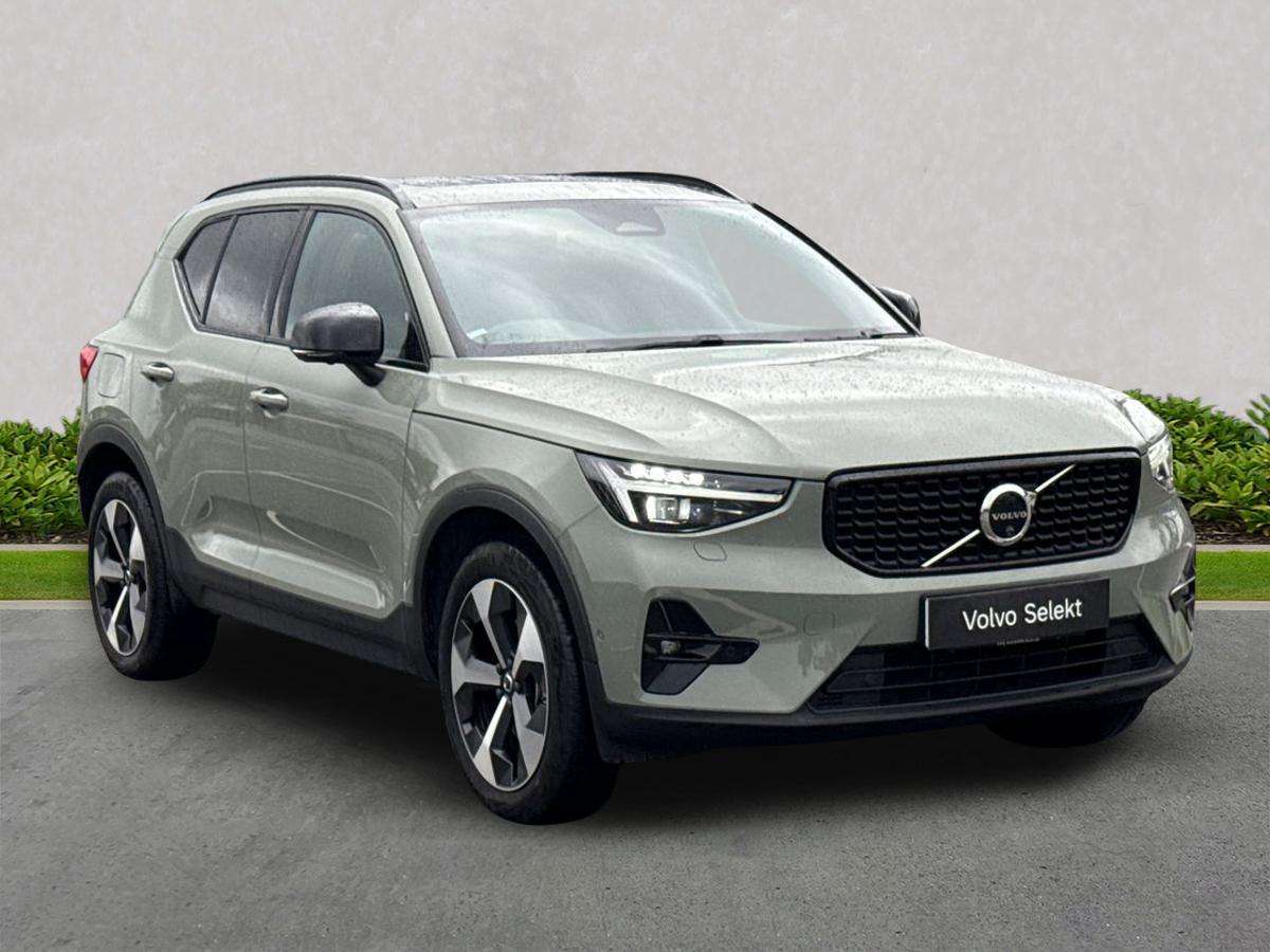 VOLVO XC40 ESTATE 2.0 B4P Ultimate Dark 5Dr Auto