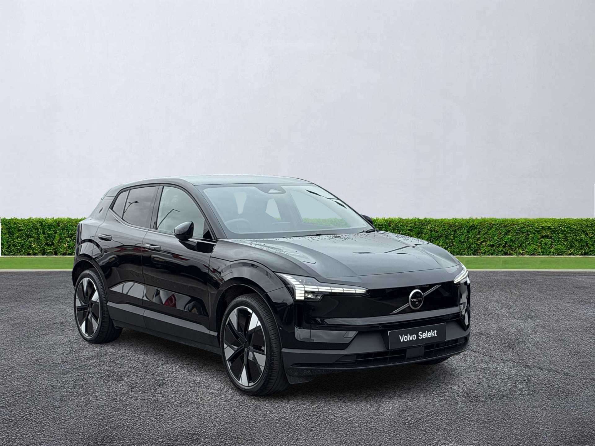 VOLVO EX30 ESTATE 315Kw P8 Ultra 69Kwh 5Dr Awd Auto