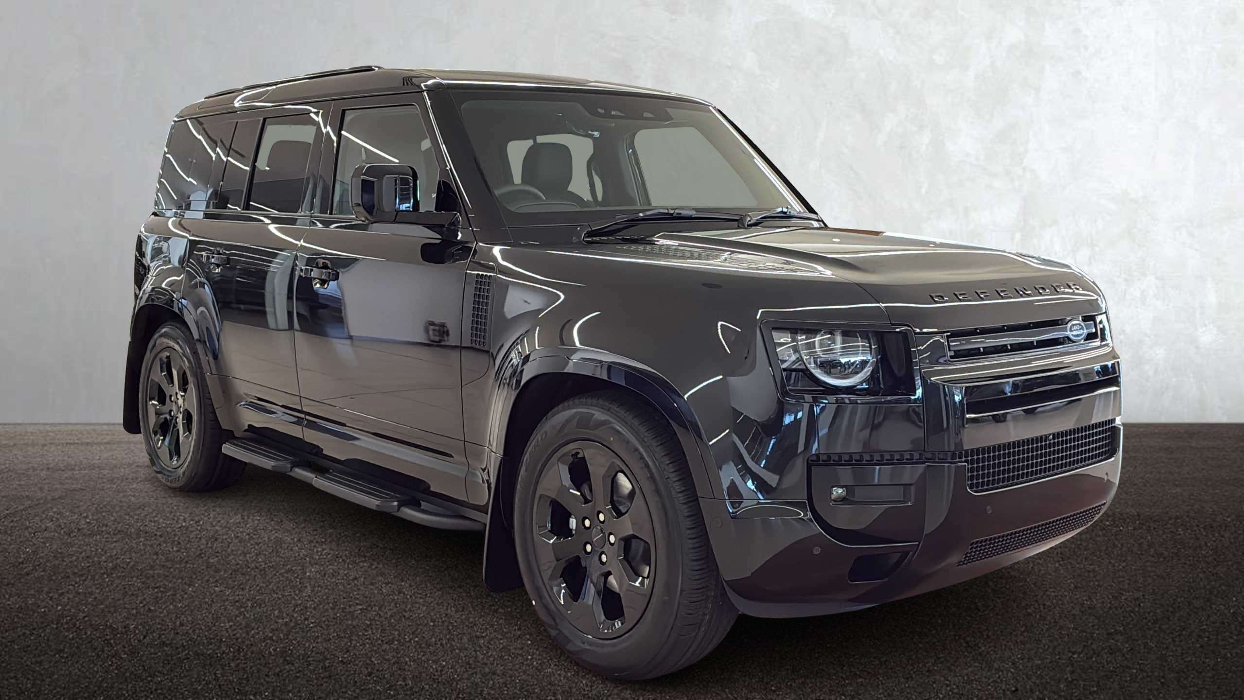 LAND ROVER DEFENDER DIESEL ESTATE 3.0 D250 X-Dynamic Se 110 5Dr Auto