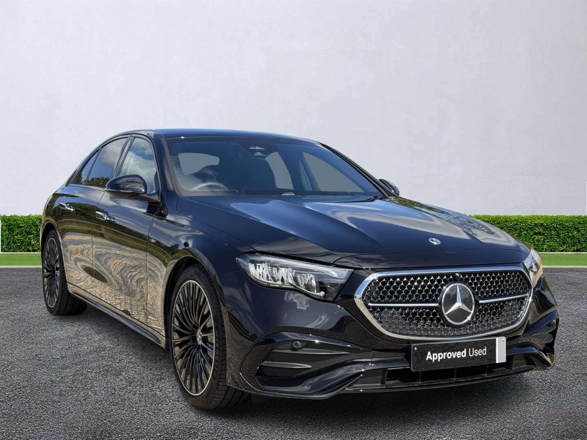 MERCEDES-BENZ E CLASS SALOON E300E Urban Edition 4Dr 9G-Tronic