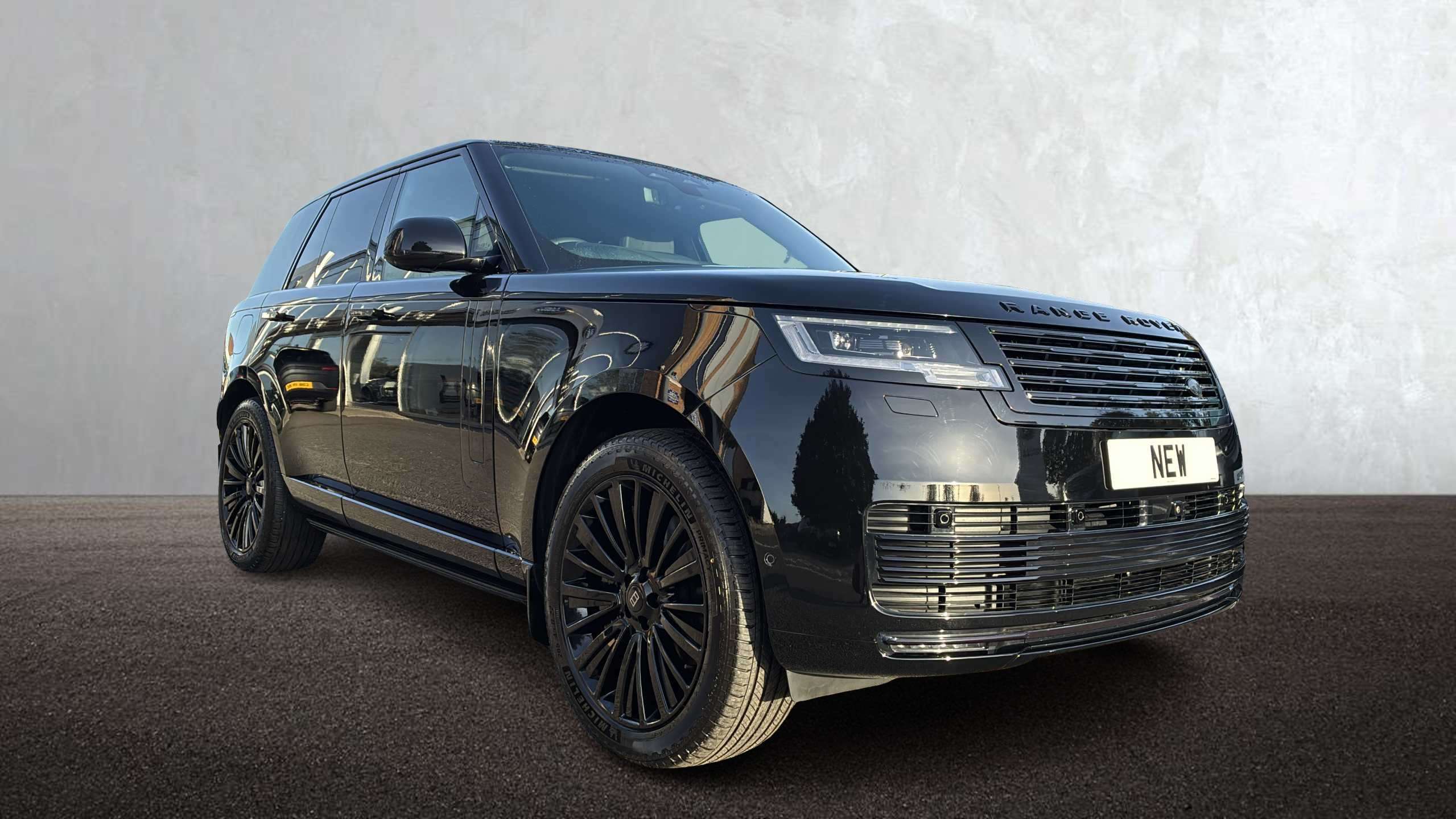 LAND ROVER RANGE ROVER ESTATE 3.0 P550E Sv Black 4Dr Auto