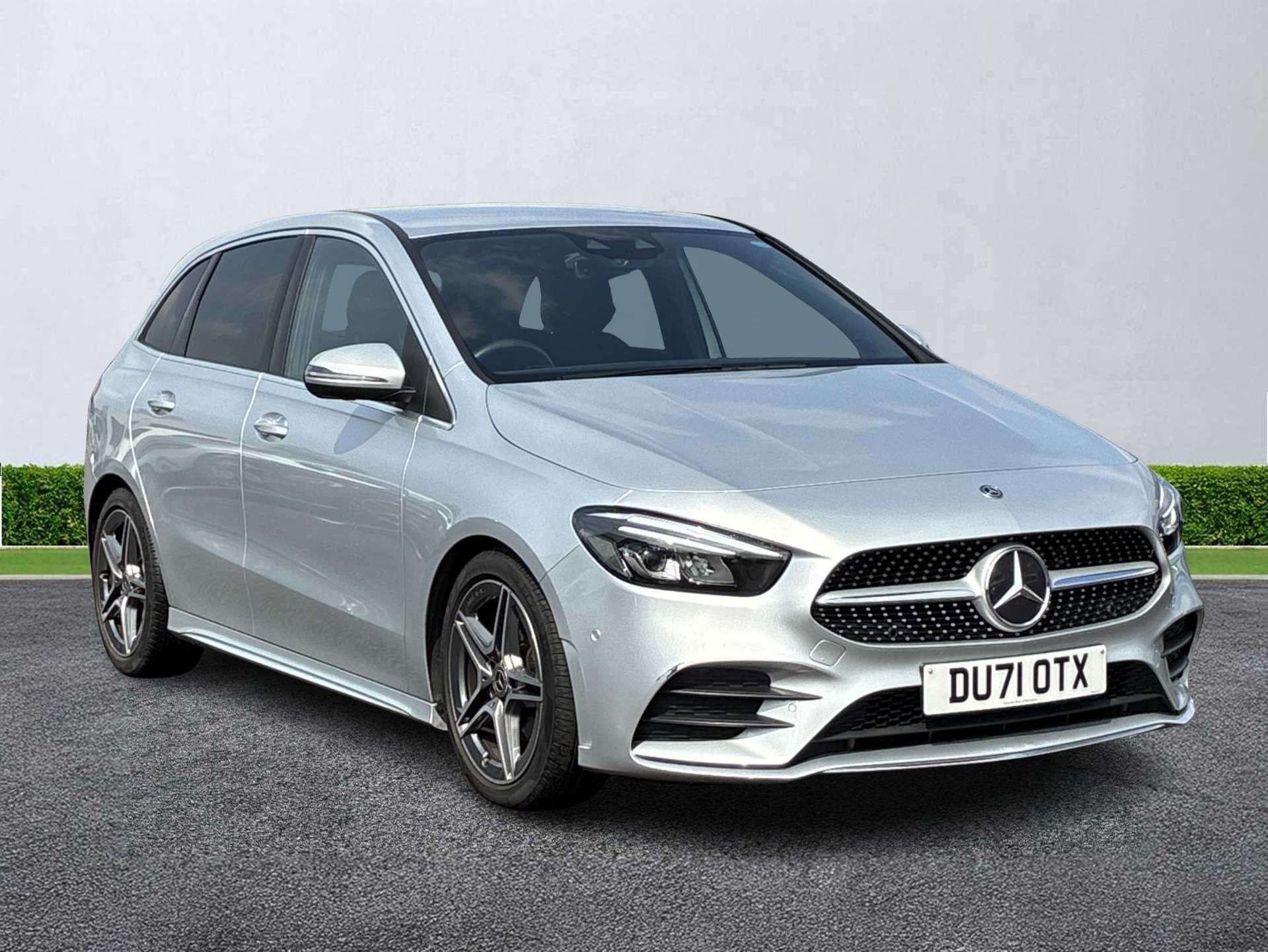 MERCEDES-BENZ B CLASS DIESEL HATCHBACK B200D Amg Line Executive 5Dr Auto