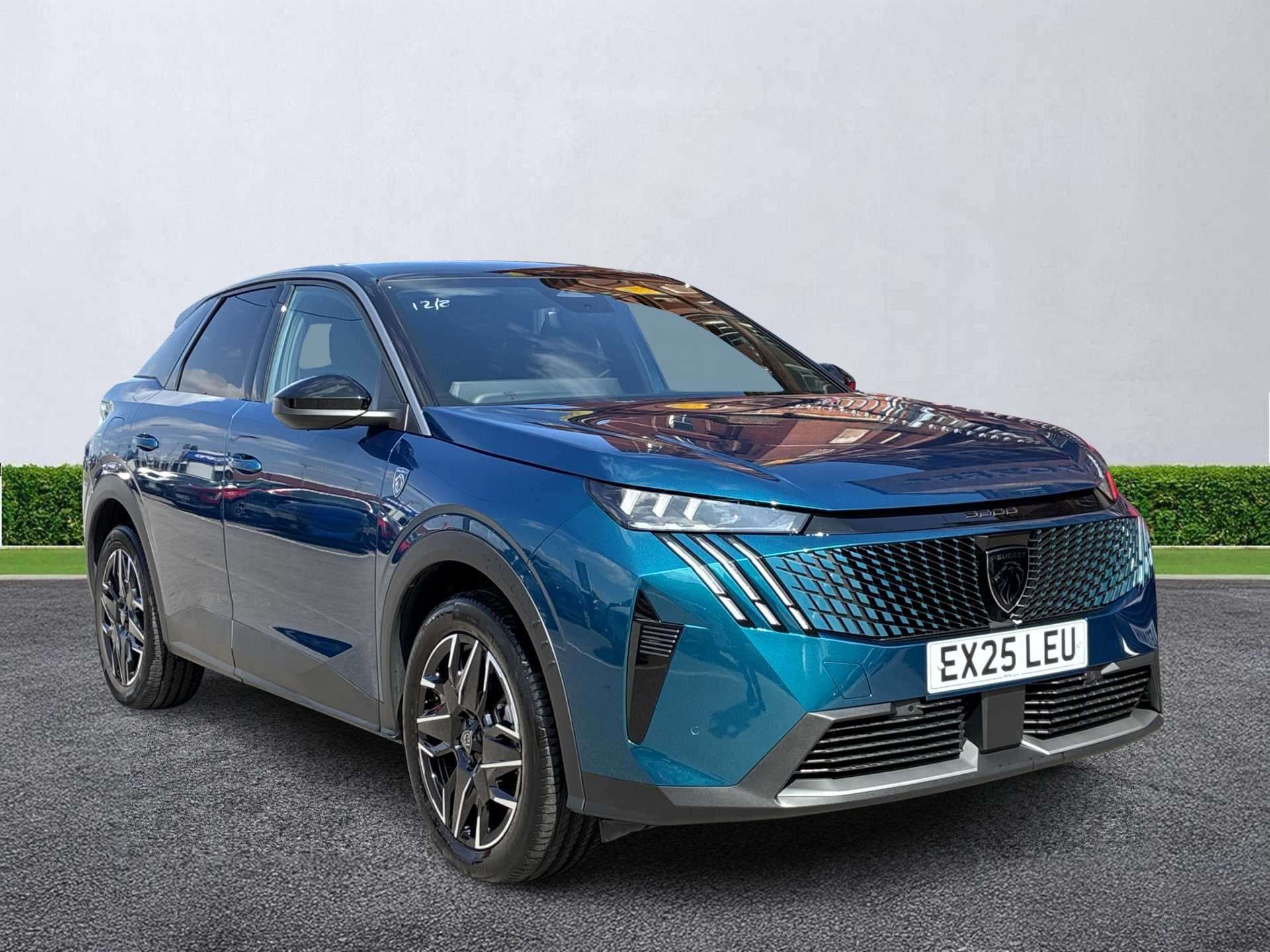 PEUGEOT 3008 ESTATE 1.2 Hybrid 136 Gt 5Dr E-Dsc6