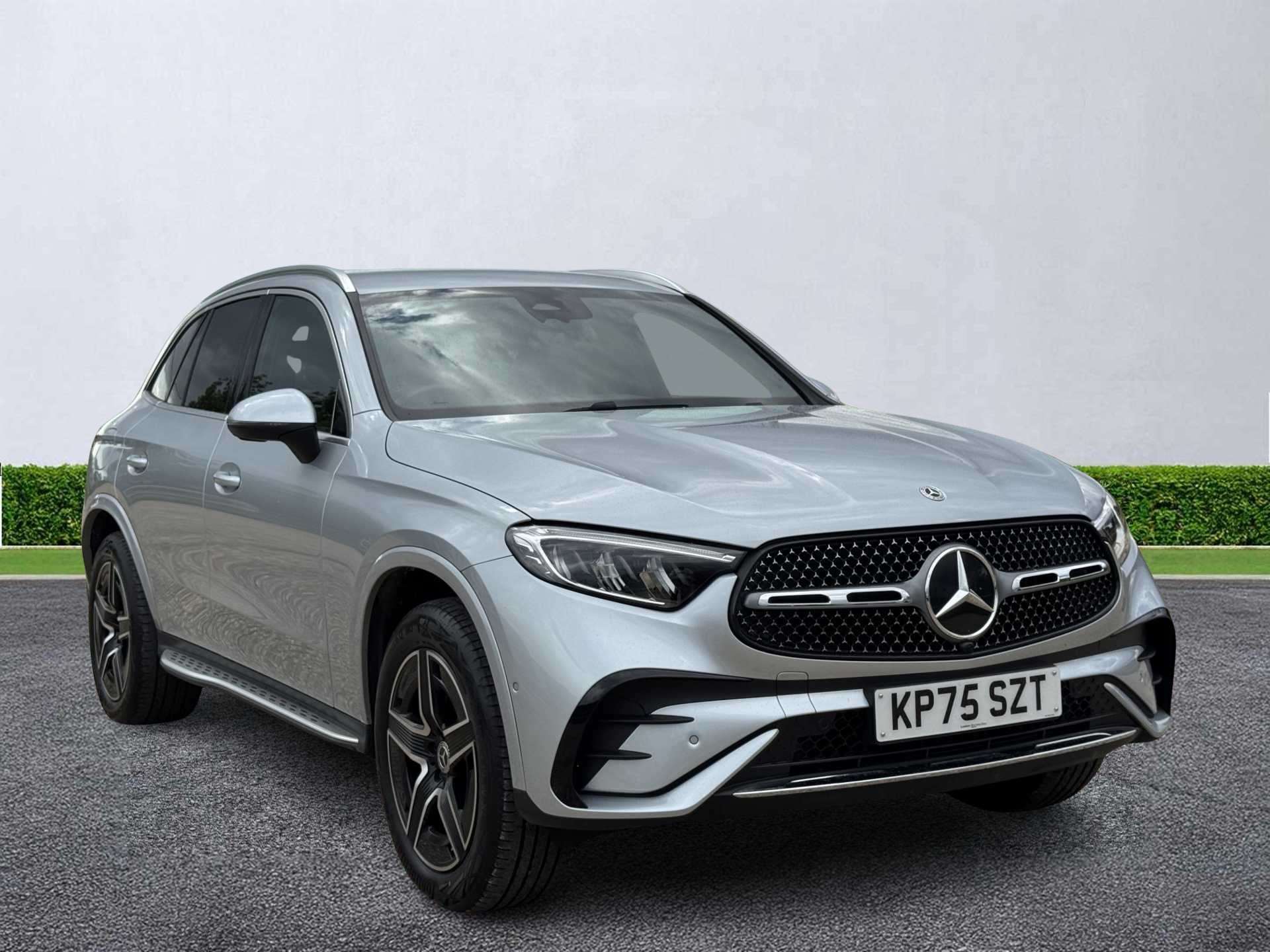 MERCEDES-BENZ GLC ESTATE Glc 300E 4Matic Amg Line 5Dr 9G-Tronic