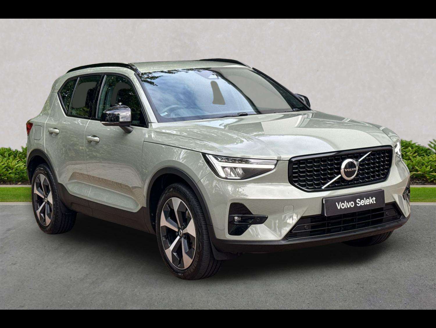 VOLVO XC40 ESTATE 2.0 B3P Plus Dark 5Dr Auto