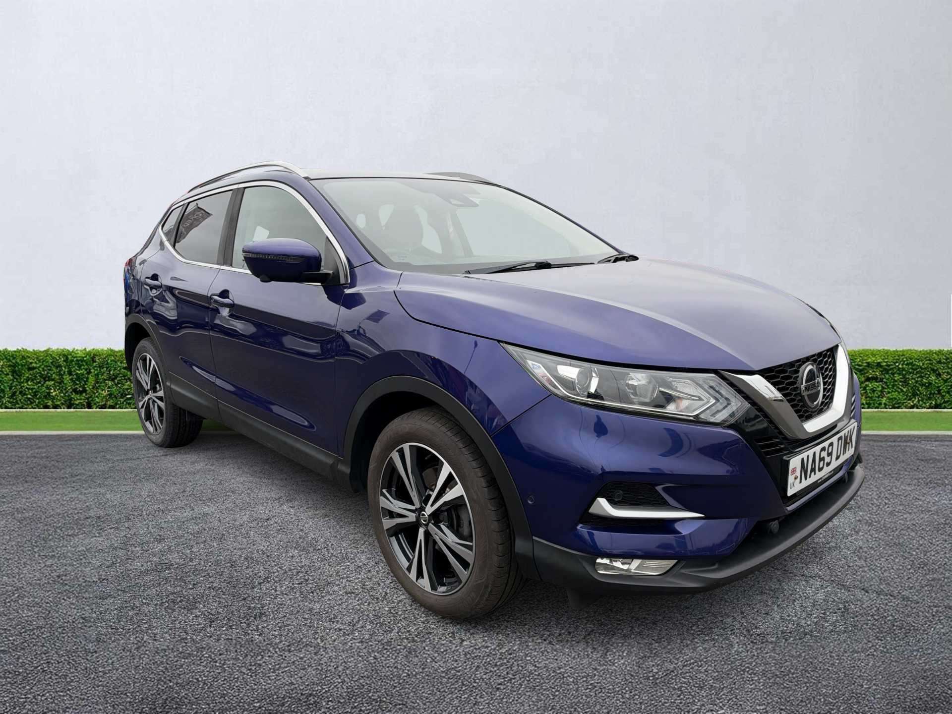 NISSAN QASHQAI HATCHBACK 1.3 Dig-T N-Connecta 5Dr