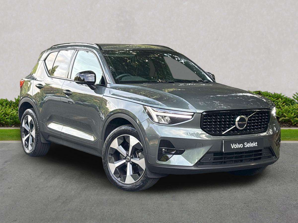 VOLVO XC40 ESTATE 2.0 B3P Plus Dark 5Dr Auto
