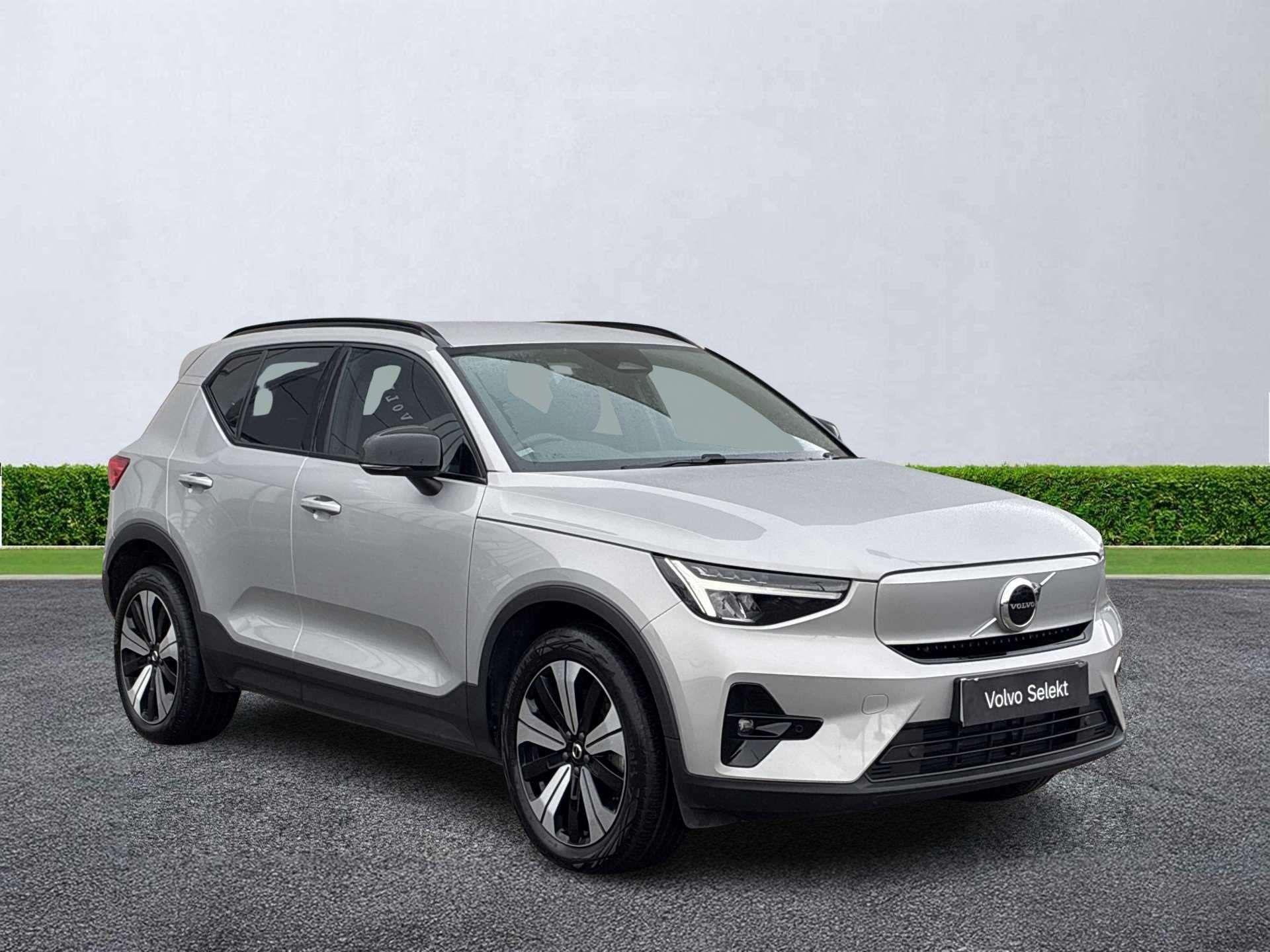 2022 Volvo XC40