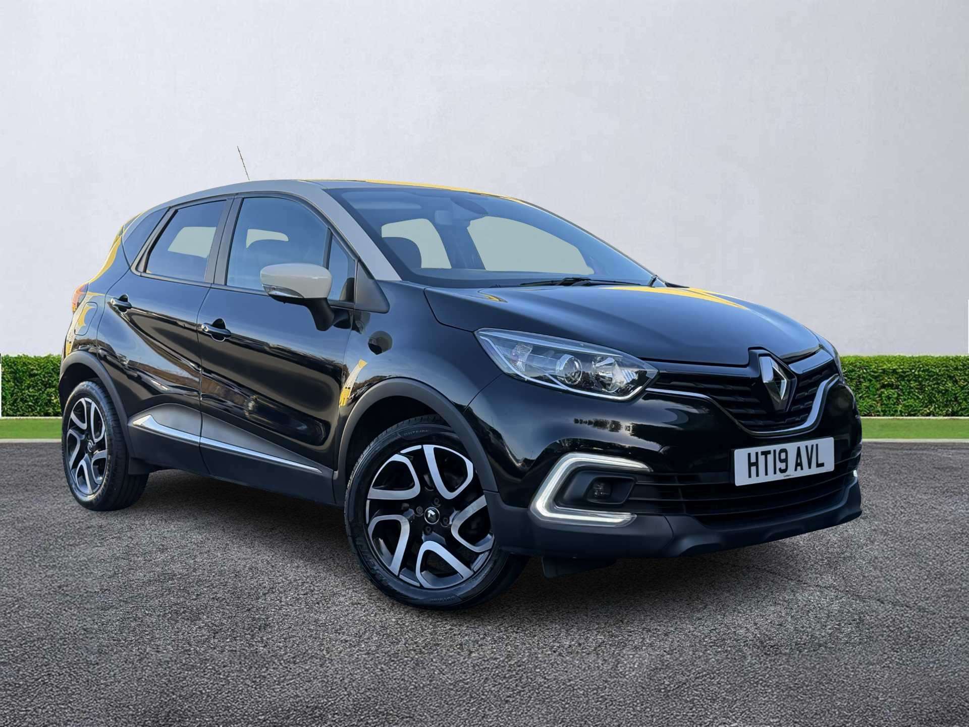 RENAULT CAPTUR DIESEL HATCHBACK 1.5 Dci 90 Iconic 5Dr