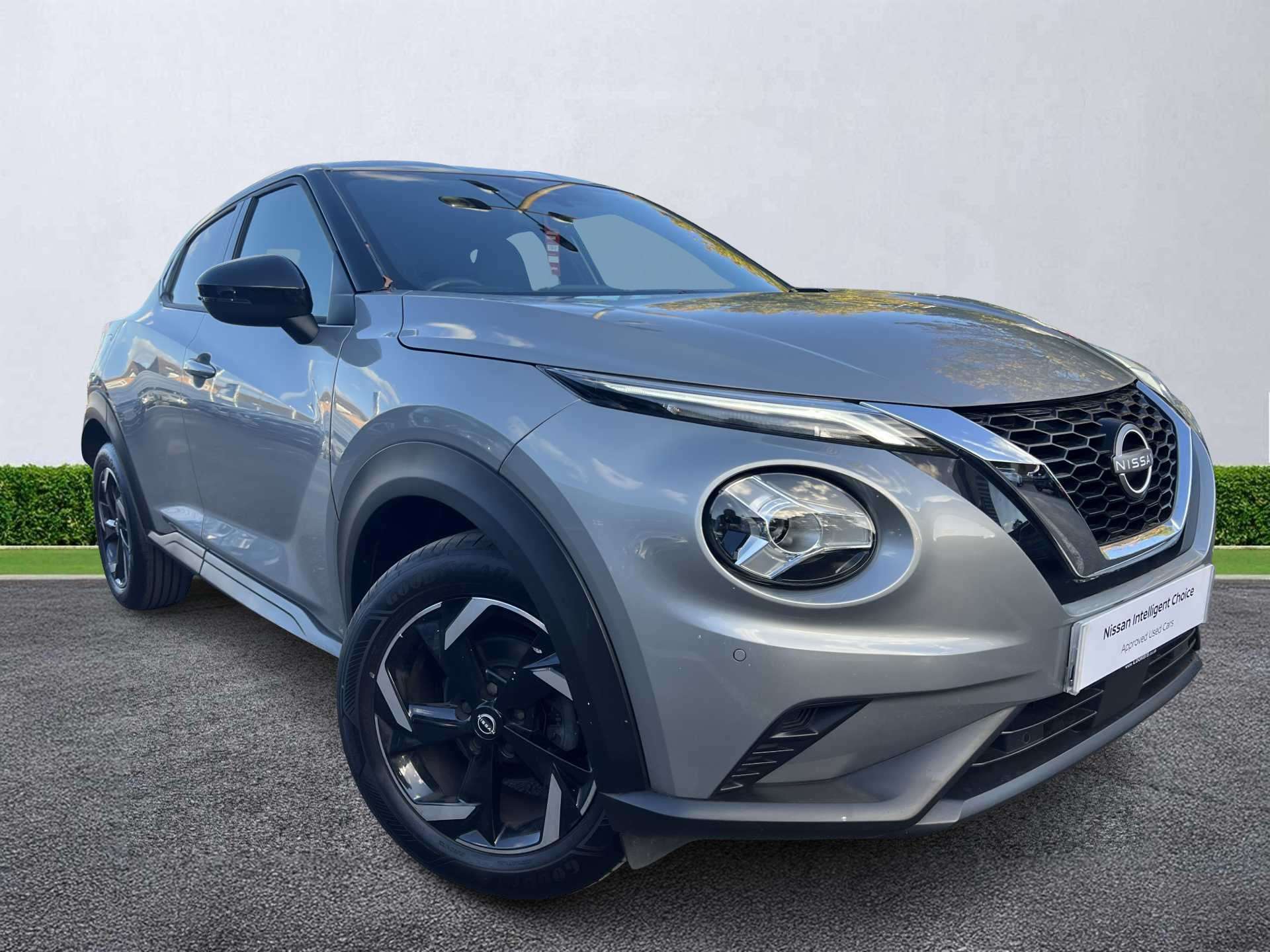 NISSAN JUKE HATCHBACK 1.0 Dig-T 114 N-Connecta 5Dr Dct
