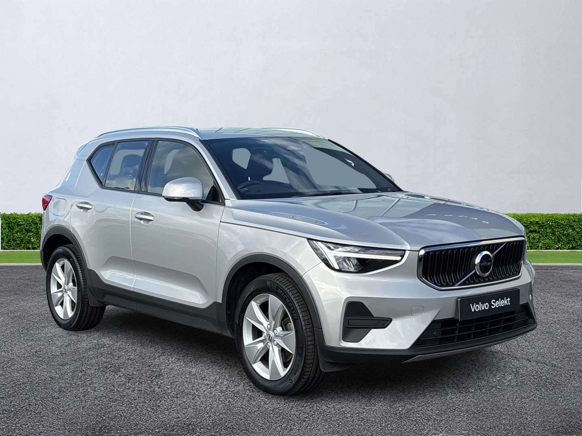 2023 Volvo XC40