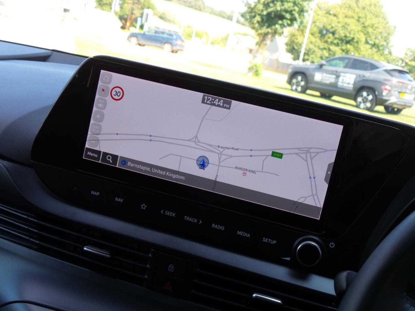 Large vehicle image