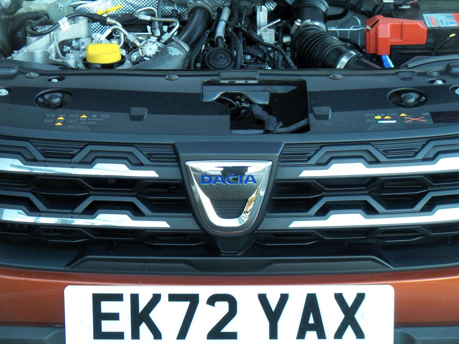 Large vehicle image