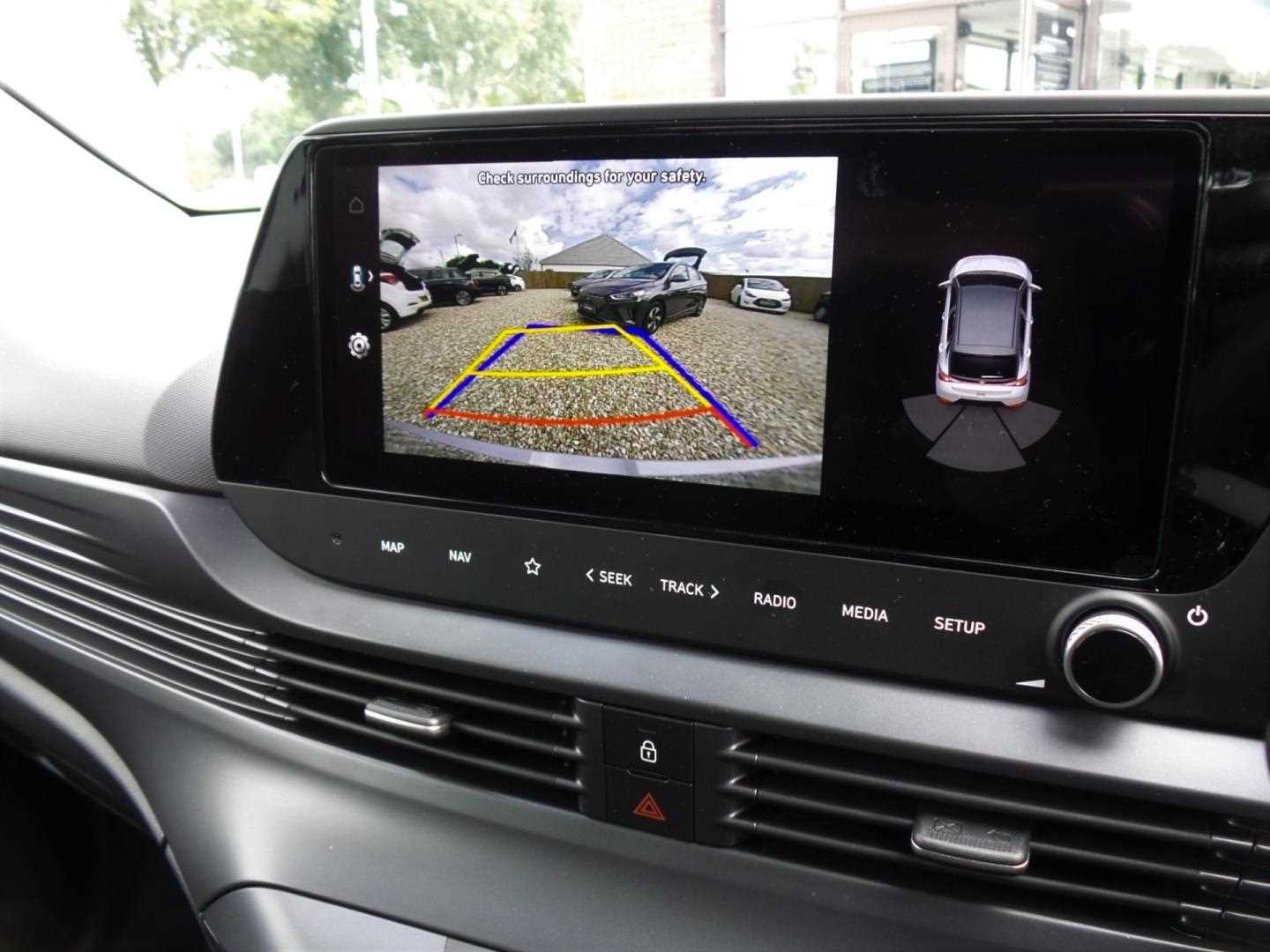 Large vehicle image