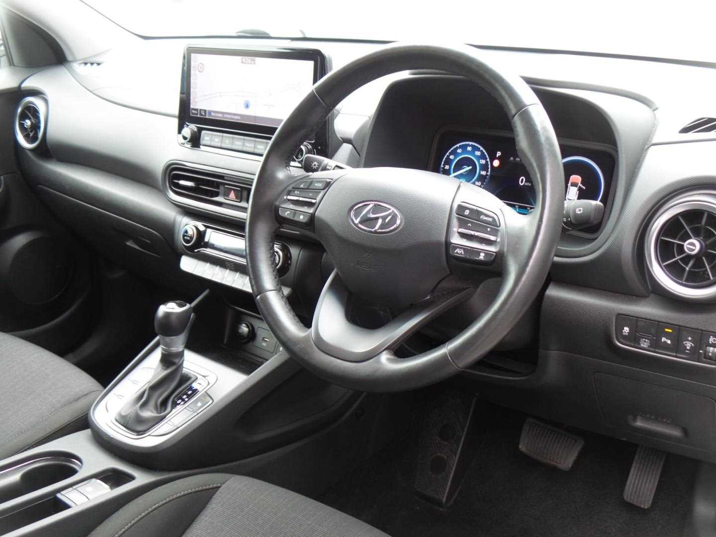 Large vehicle image