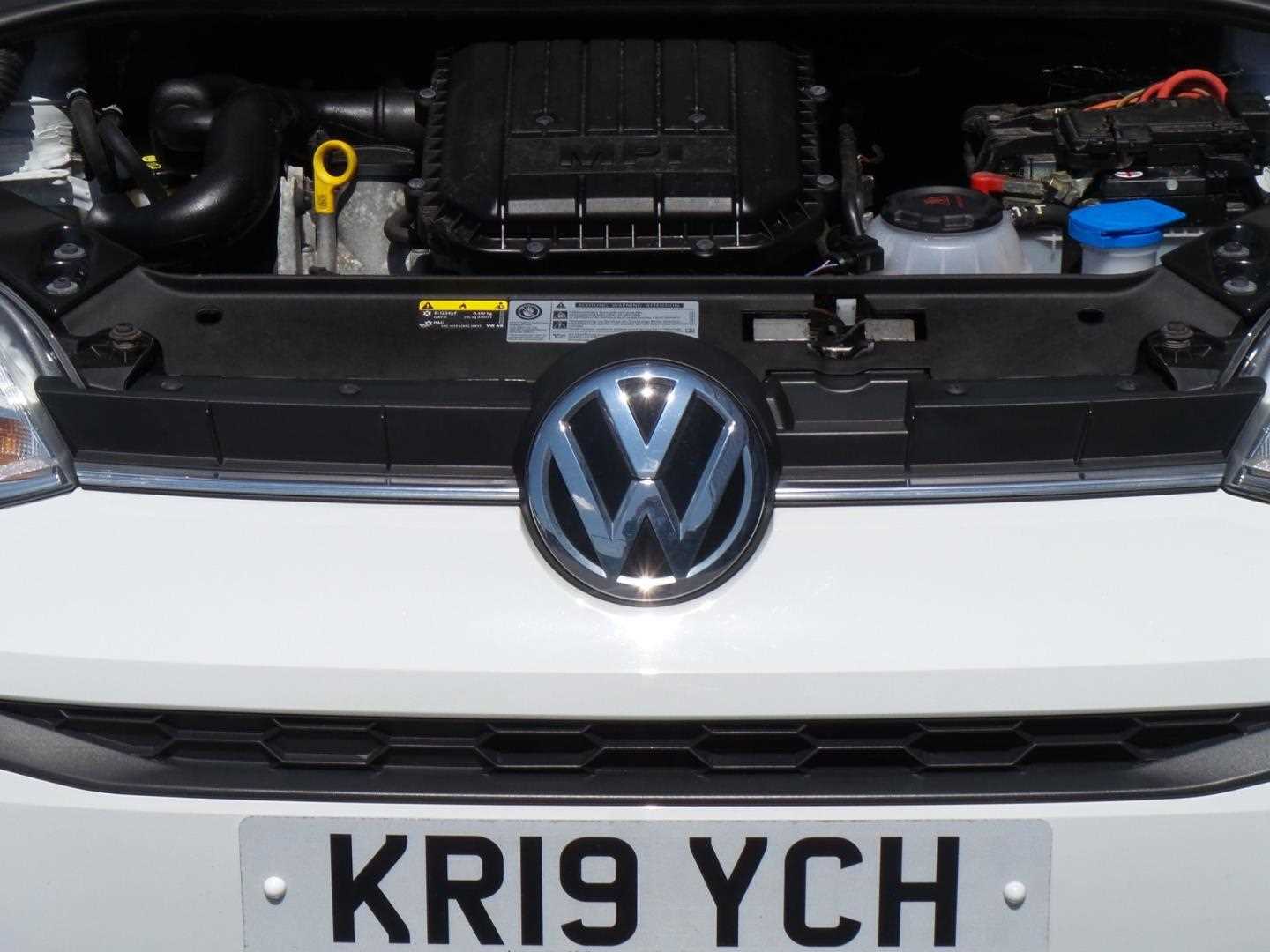 Large vehicle image