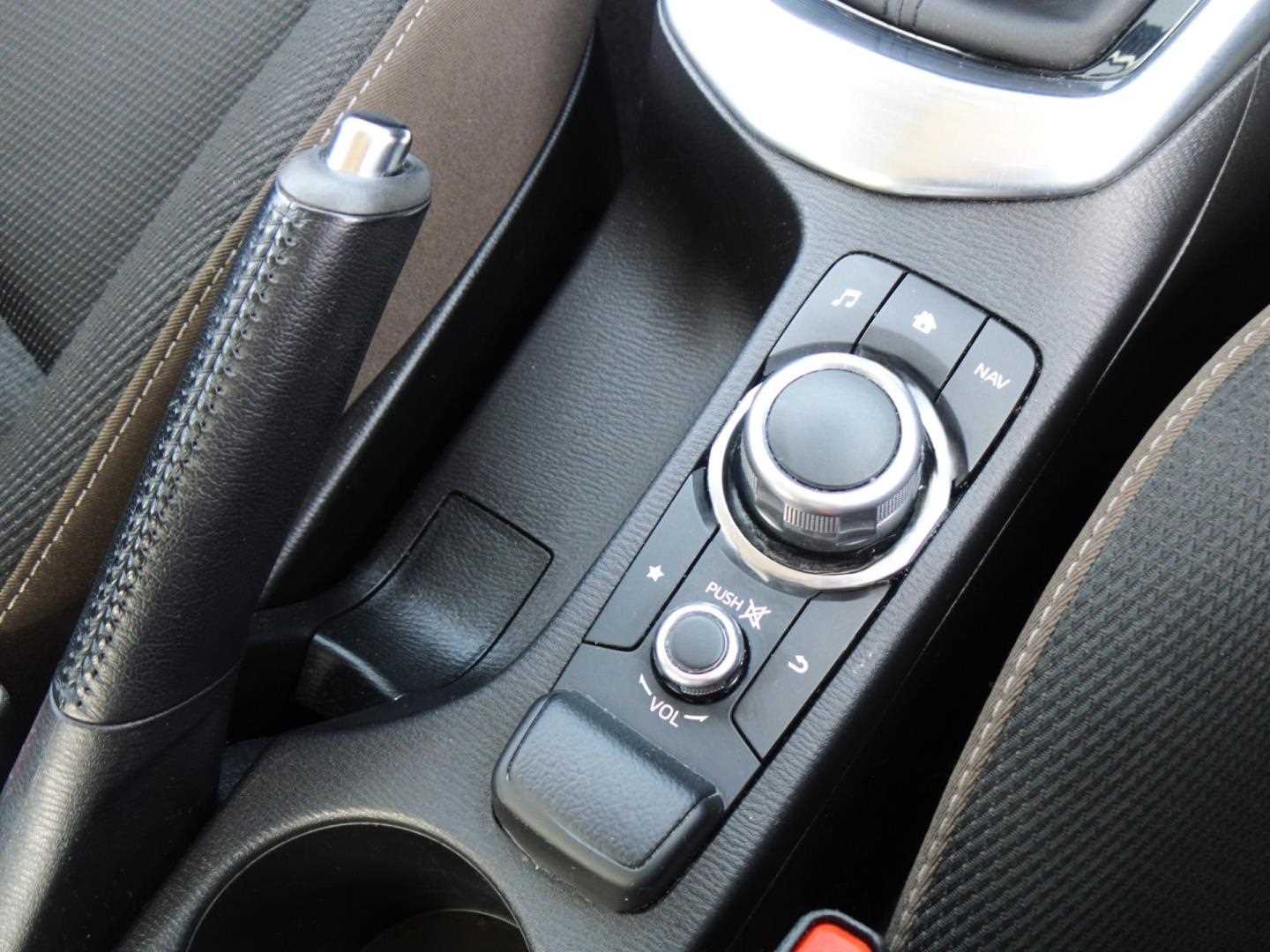 Large vehicle image