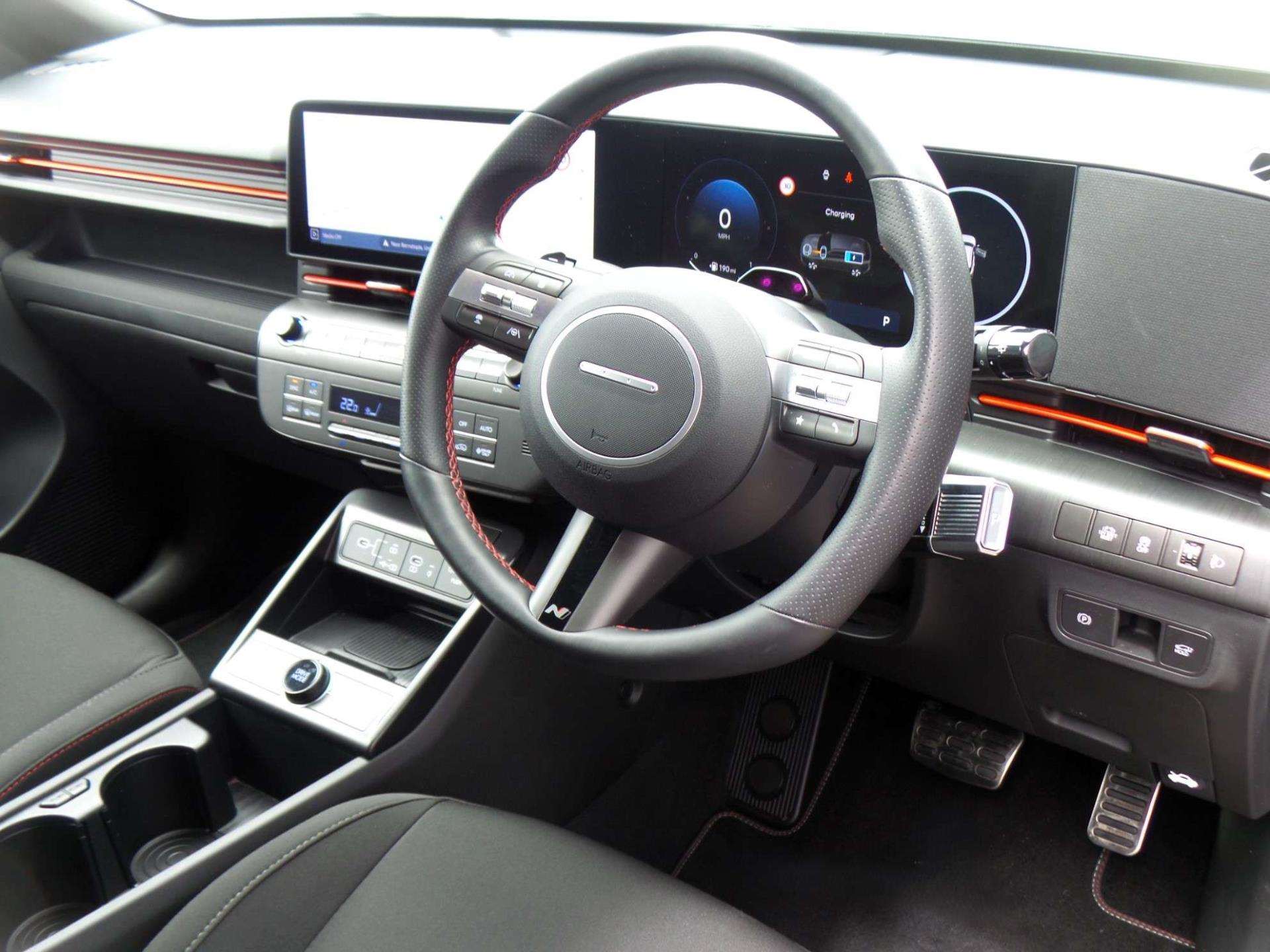 Large vehicle image