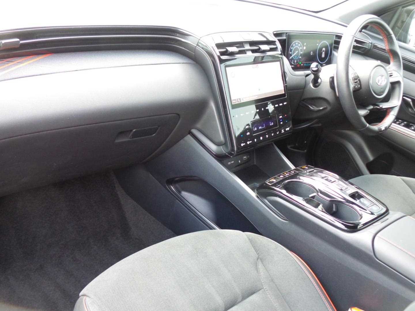 Large vehicle image