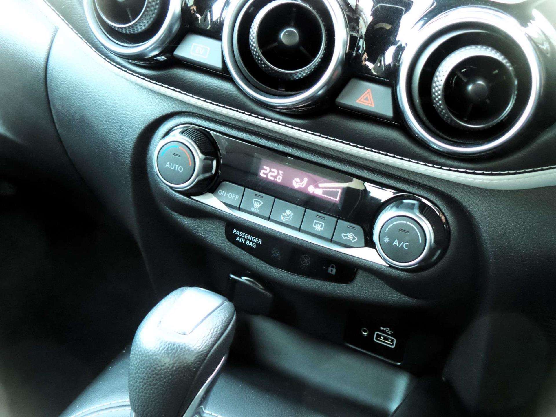 Large vehicle image