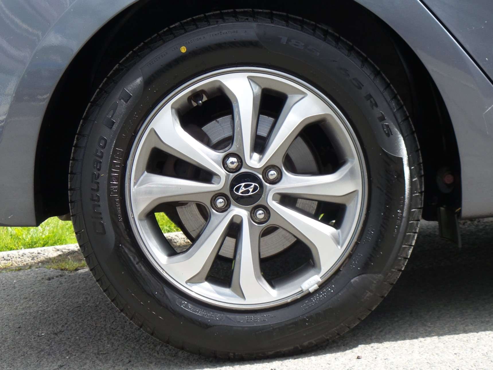 Large vehicle image