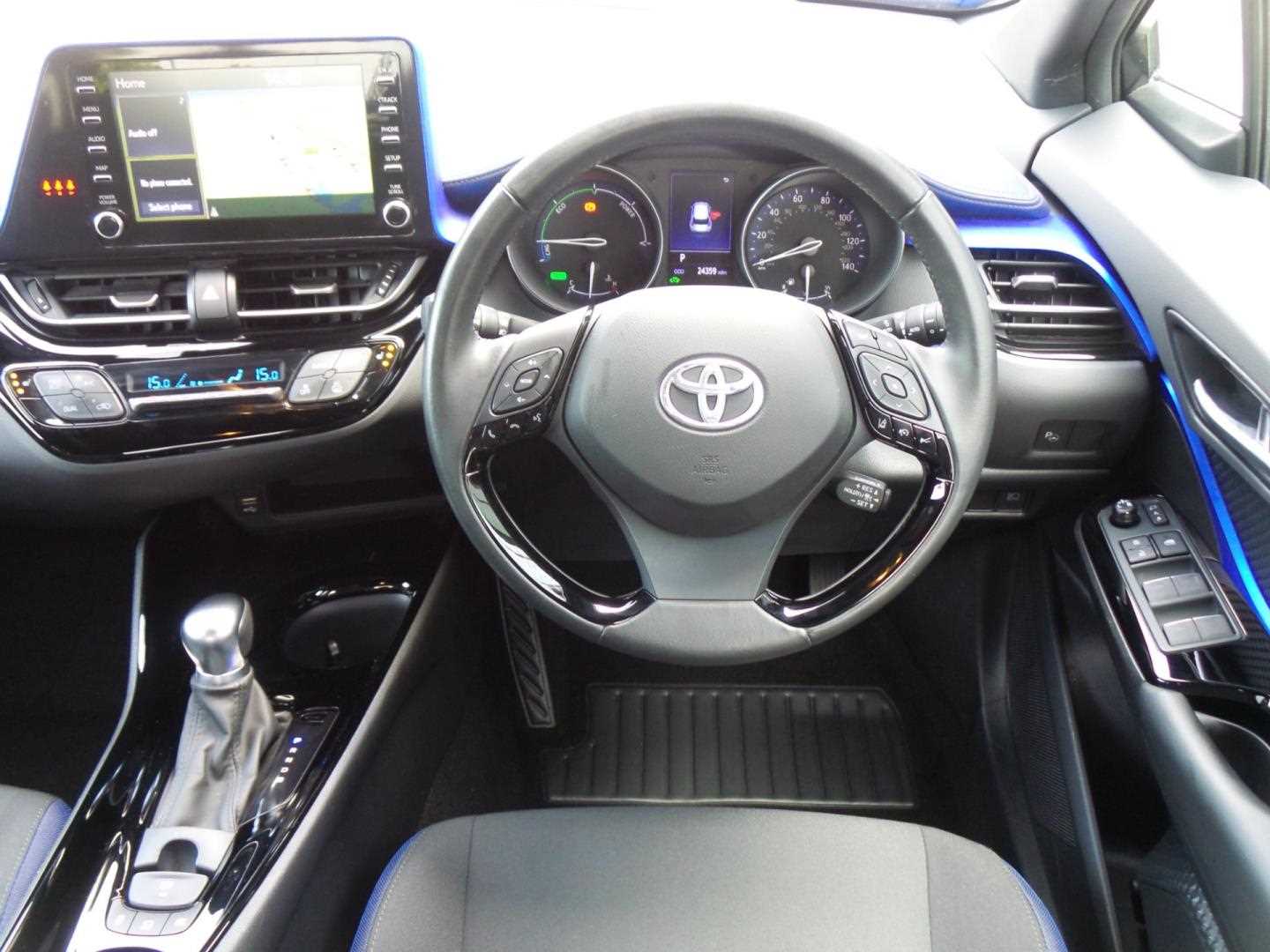 Large vehicle image