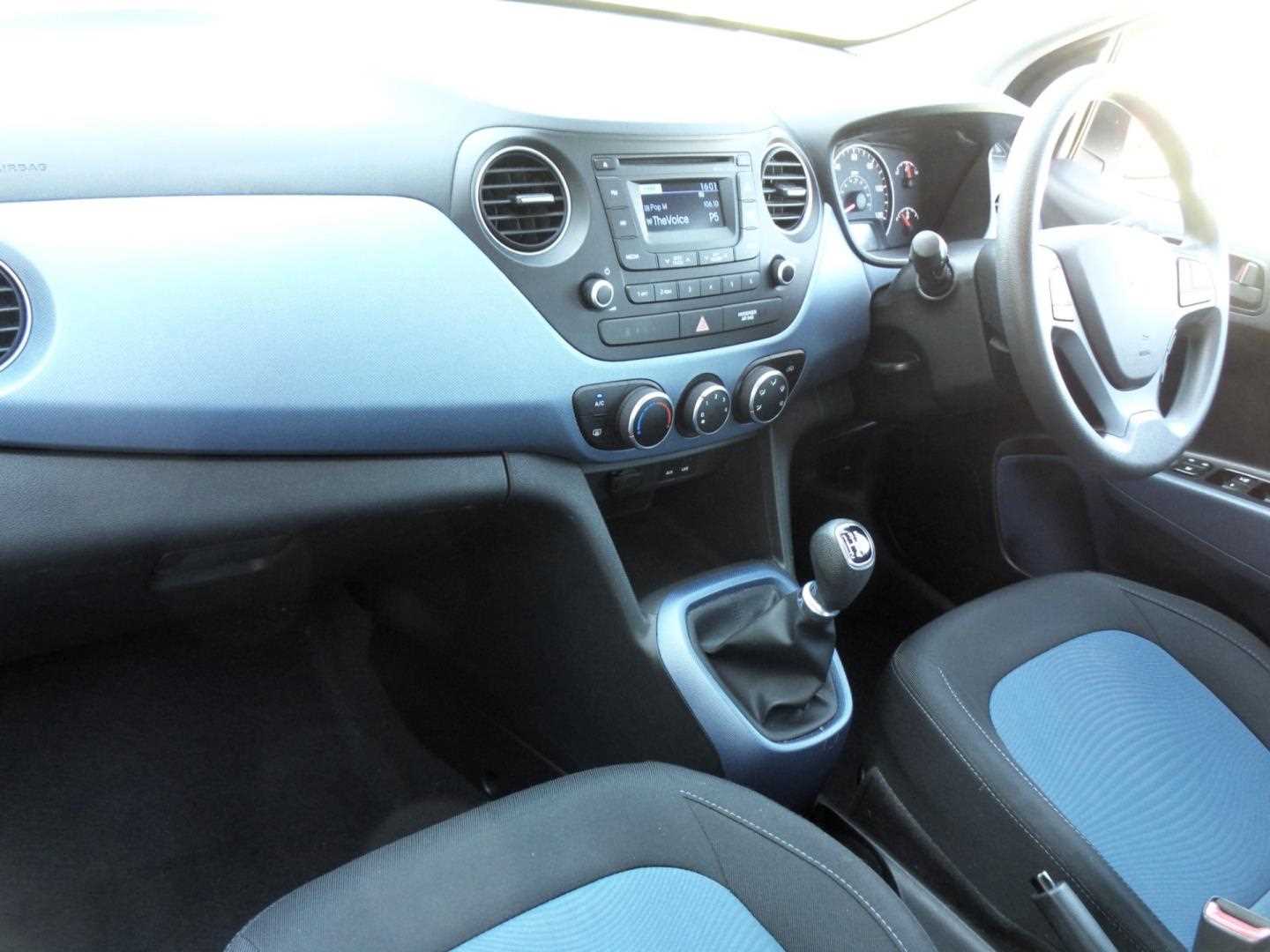 Large vehicle image