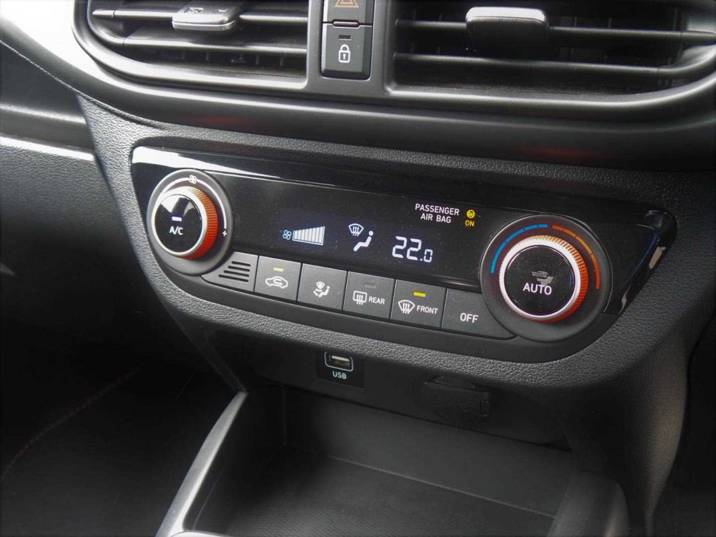 Large vehicle image