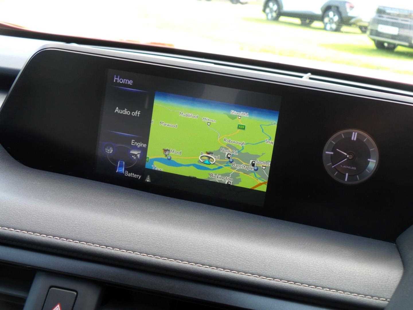 Large vehicle image