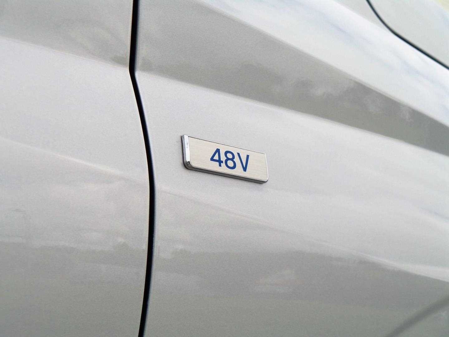 Large vehicle image