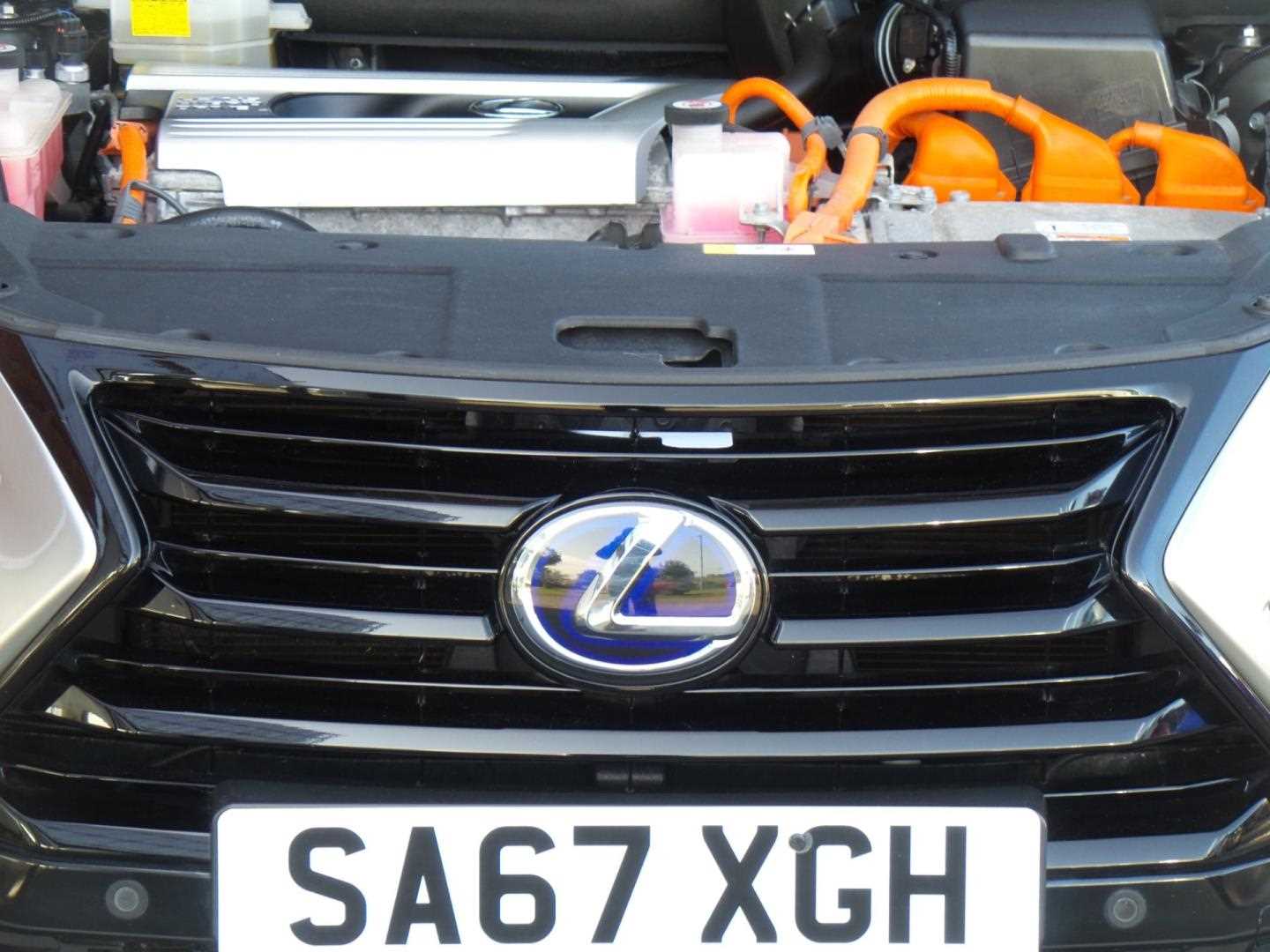 Large vehicle image