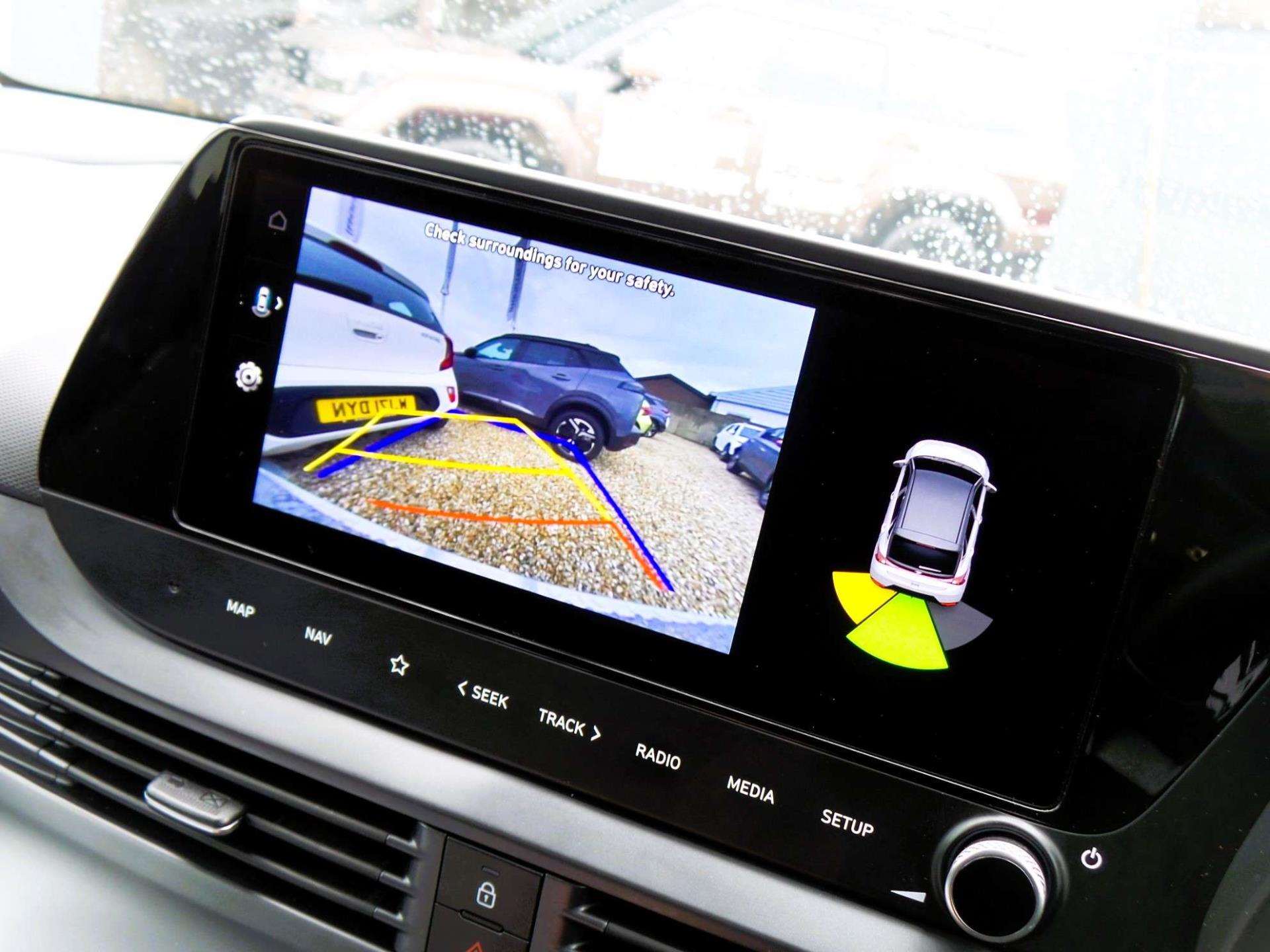 Large vehicle image