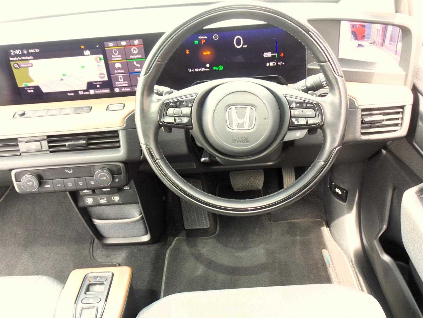 Large vehicle image