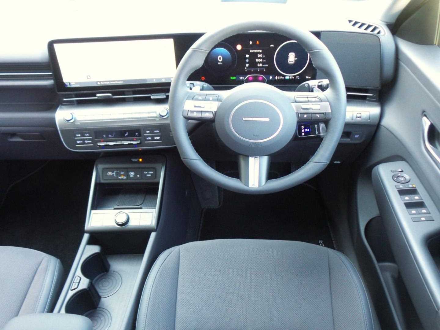 Large vehicle image