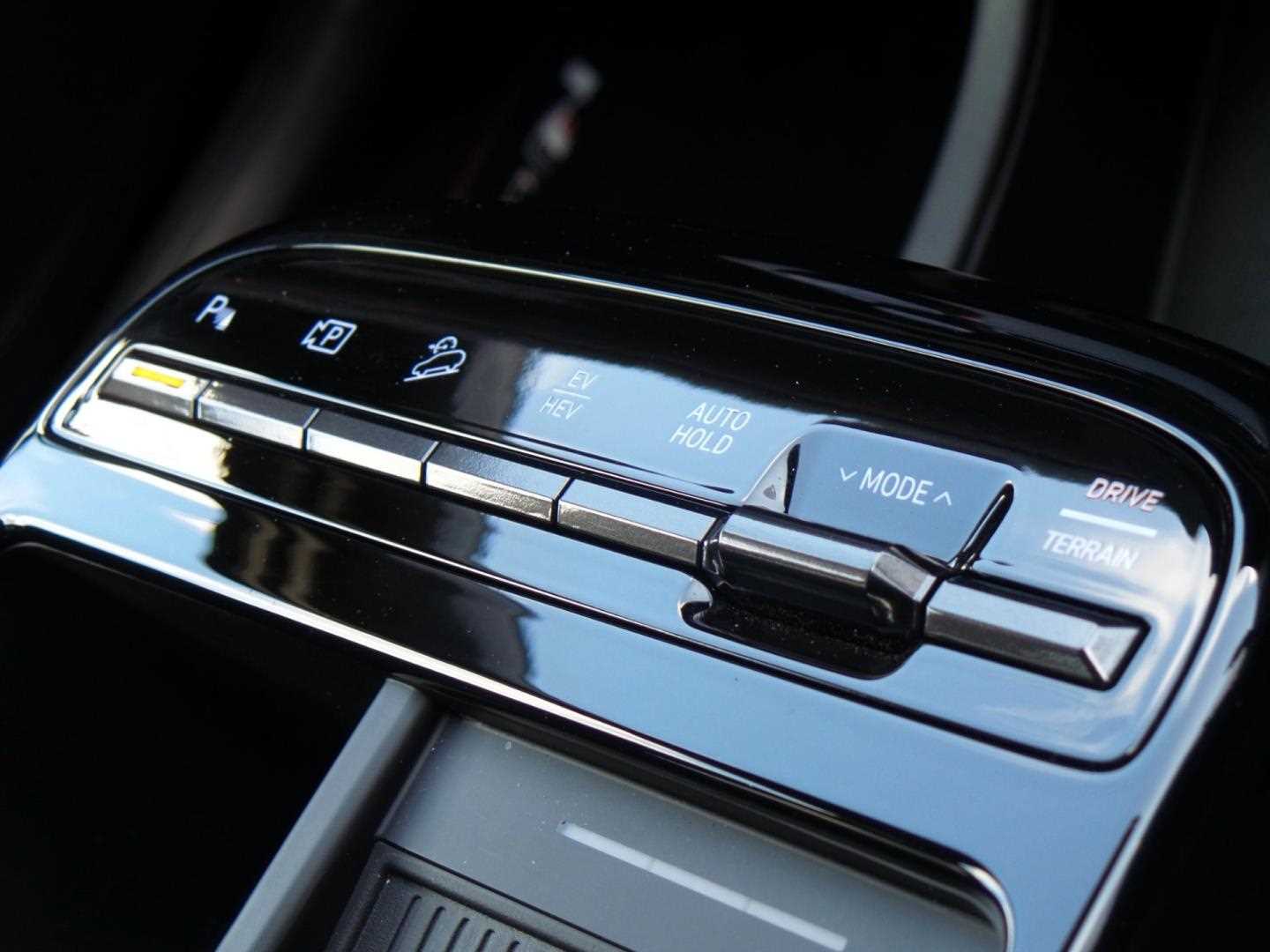 Large vehicle image
