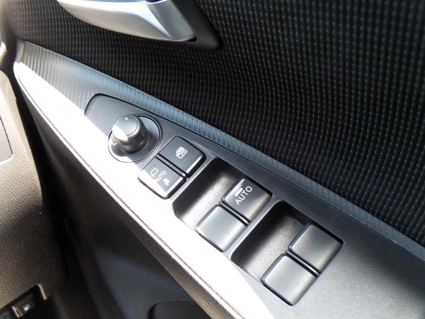 Large vehicle image