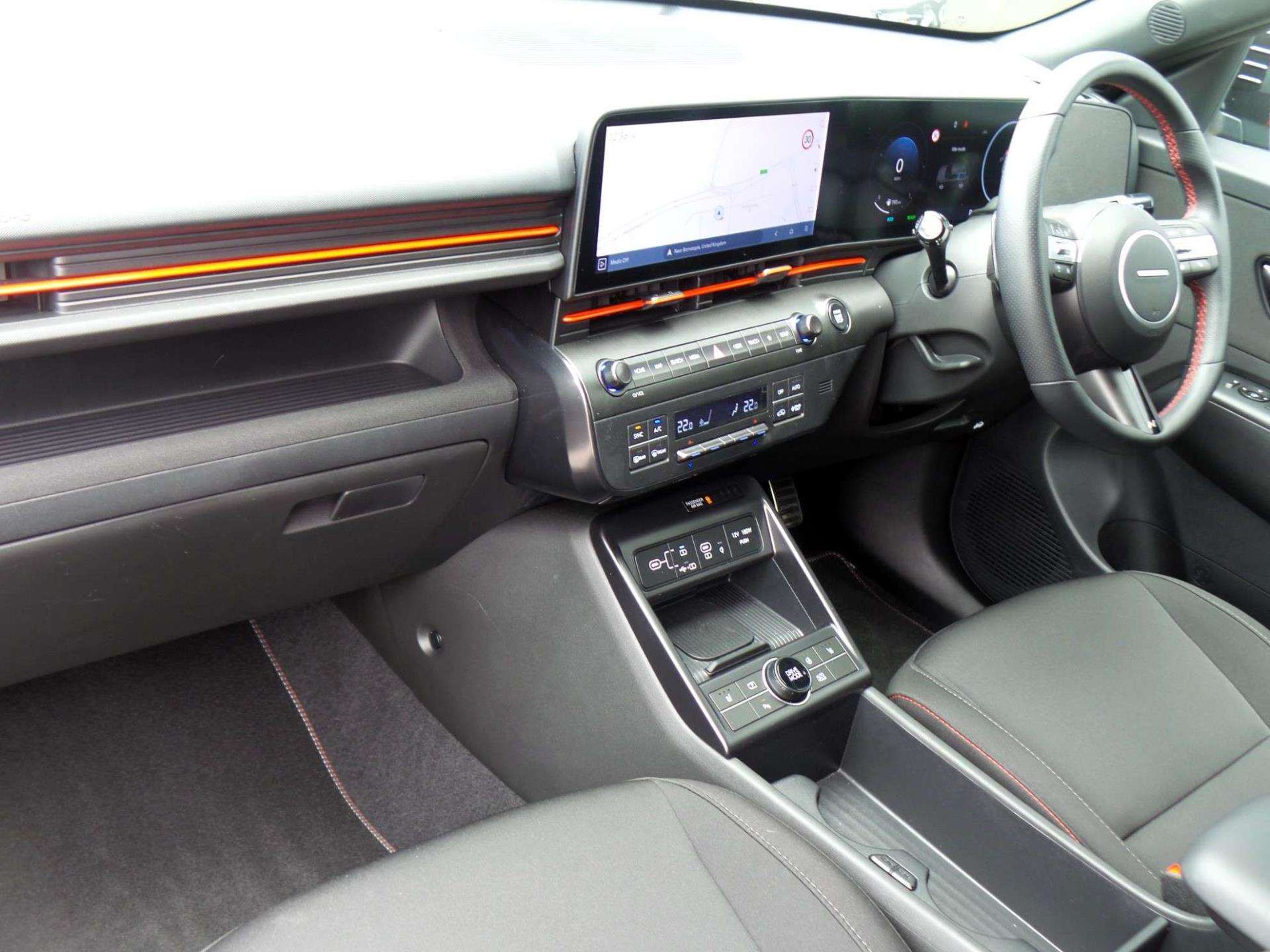 Large vehicle image