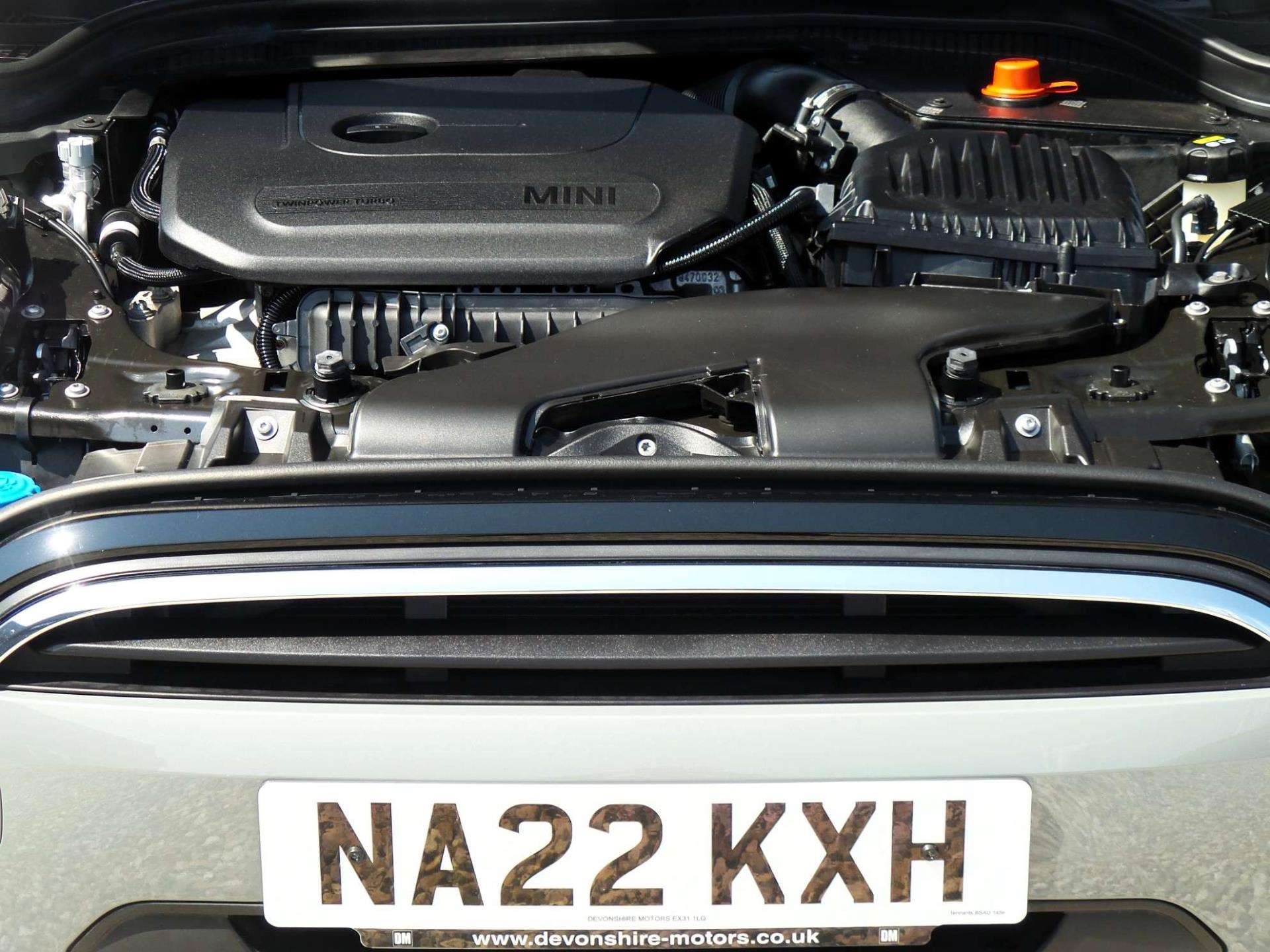 Large vehicle image