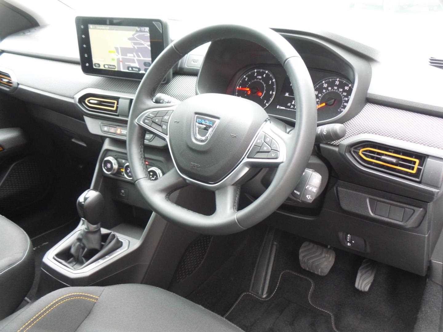 Large vehicle image