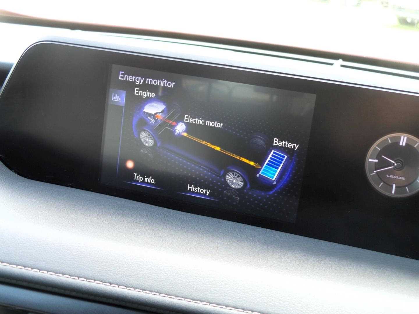 Large vehicle image