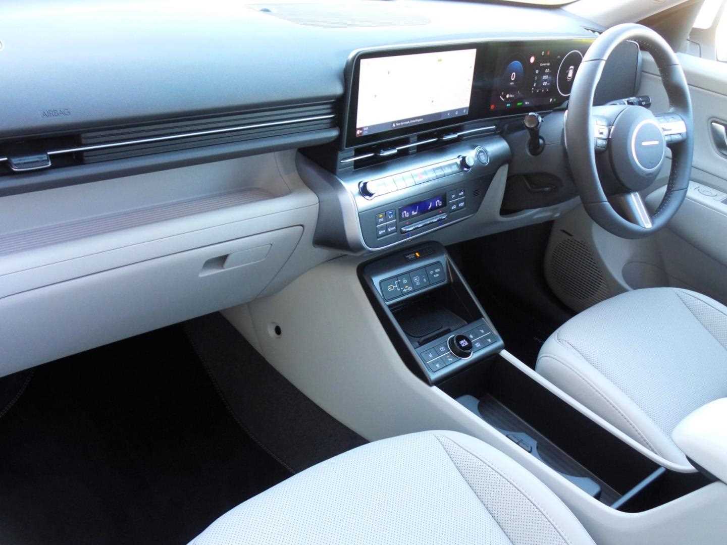 Large vehicle image